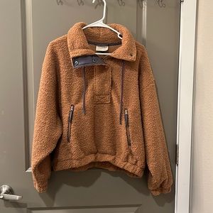 UNIVERSAL THREAD FLEECE PULLOVER